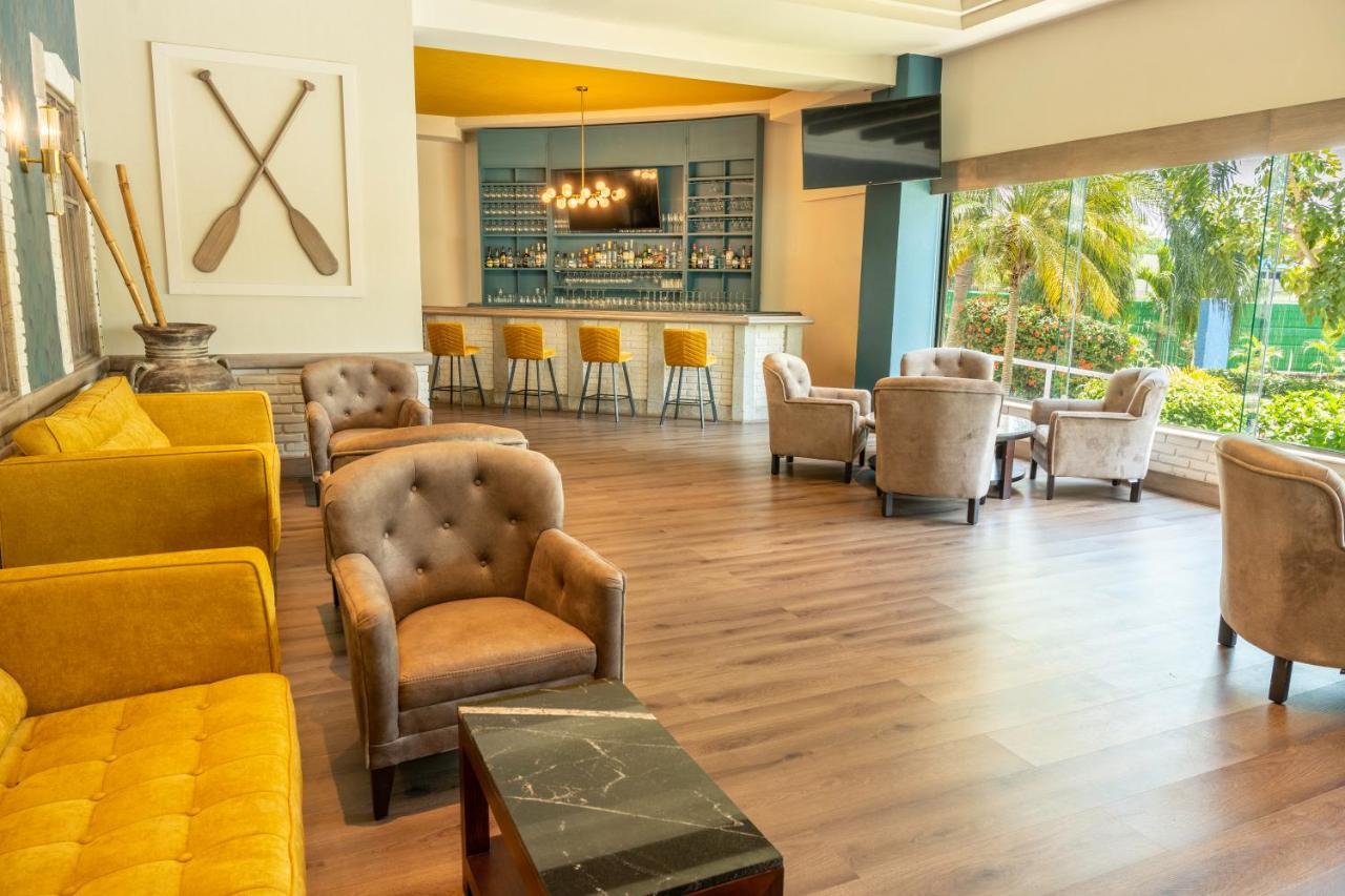 Fiesta Inn Tampico Eksteriør bilde